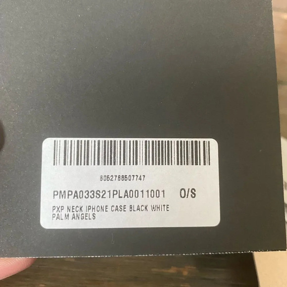 - Palm Angels
Palm Angels Black Palm Tree iPhone 11 Pro Case - Picture 6 of 7